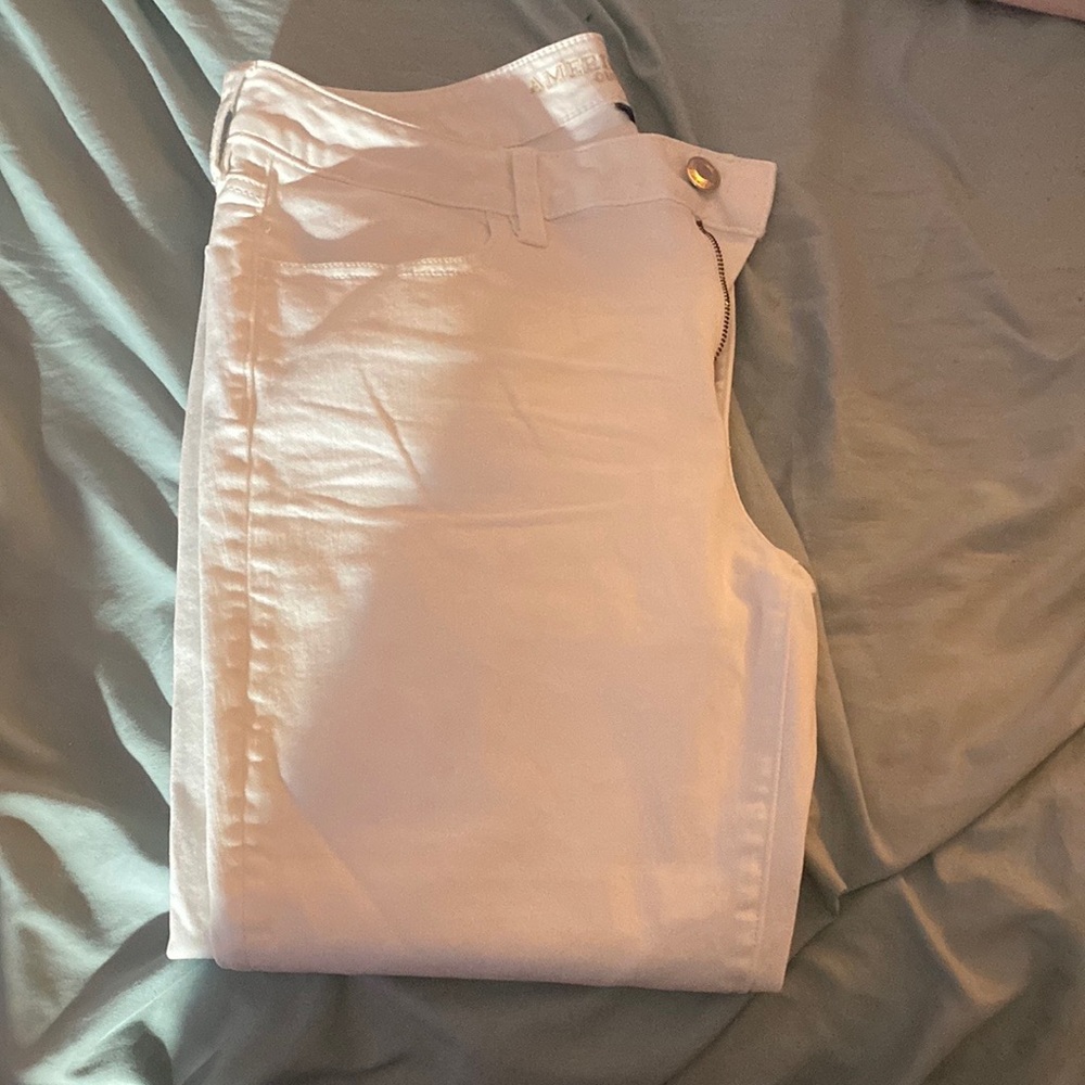 American eagle white jeans